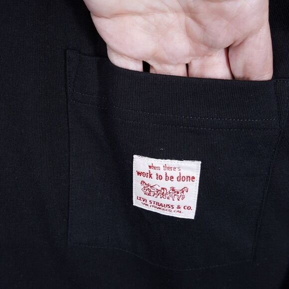 LEVI'S Shirt Mens XXL Black Pullover Crew Pocket Logo Short Sleeve T-Shirt Tee - Picture 2 of 8